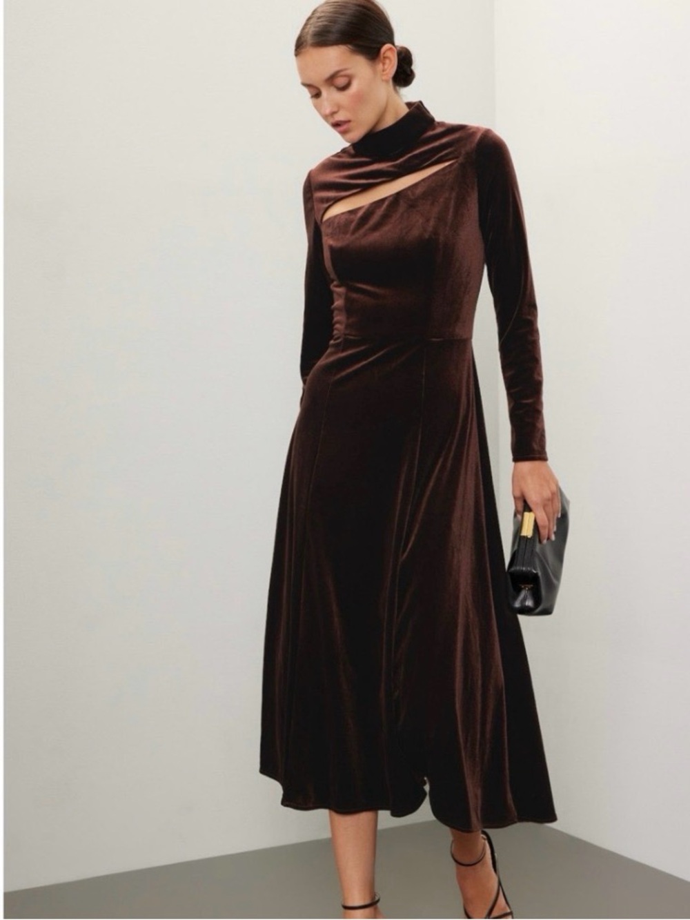 Rene Ruiz Collection Velvet Midi Dress